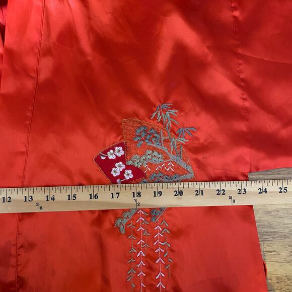 Vintage Oriental Embroidered Kimono Robe Cover Up Red Floral Crane Waist Tie - Picture 11 of 12